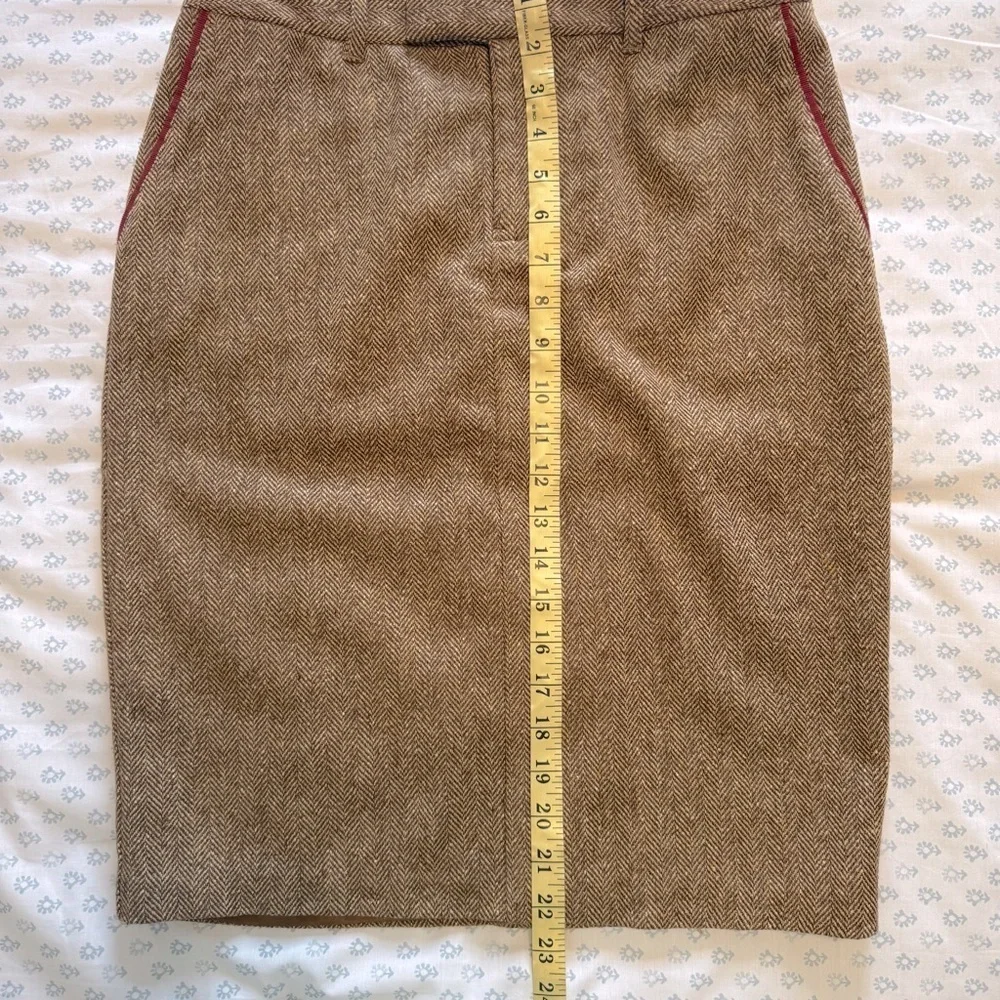 NWOT Eddie Bauer Wool Silk Blend Tan Herringbone Size 4 Pencil Skirt